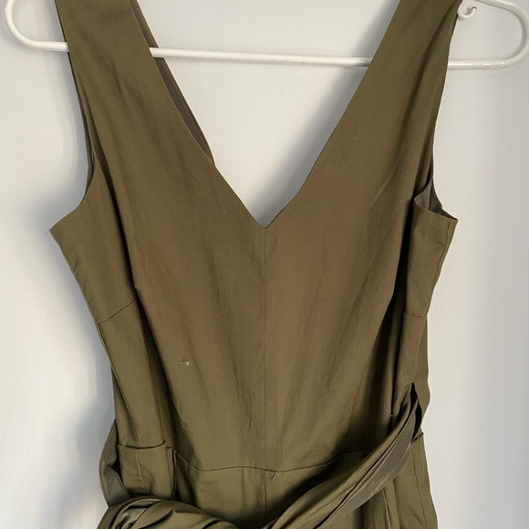 J. Crew poplin tie waist jumpsuit olive size 2 - Picture 3 of 4